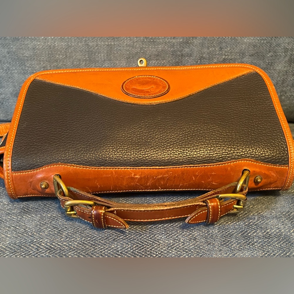 Vintage Dooney & Bourke All Weather Leather Carrier Bag Medium Sized - Picture 9 of 17